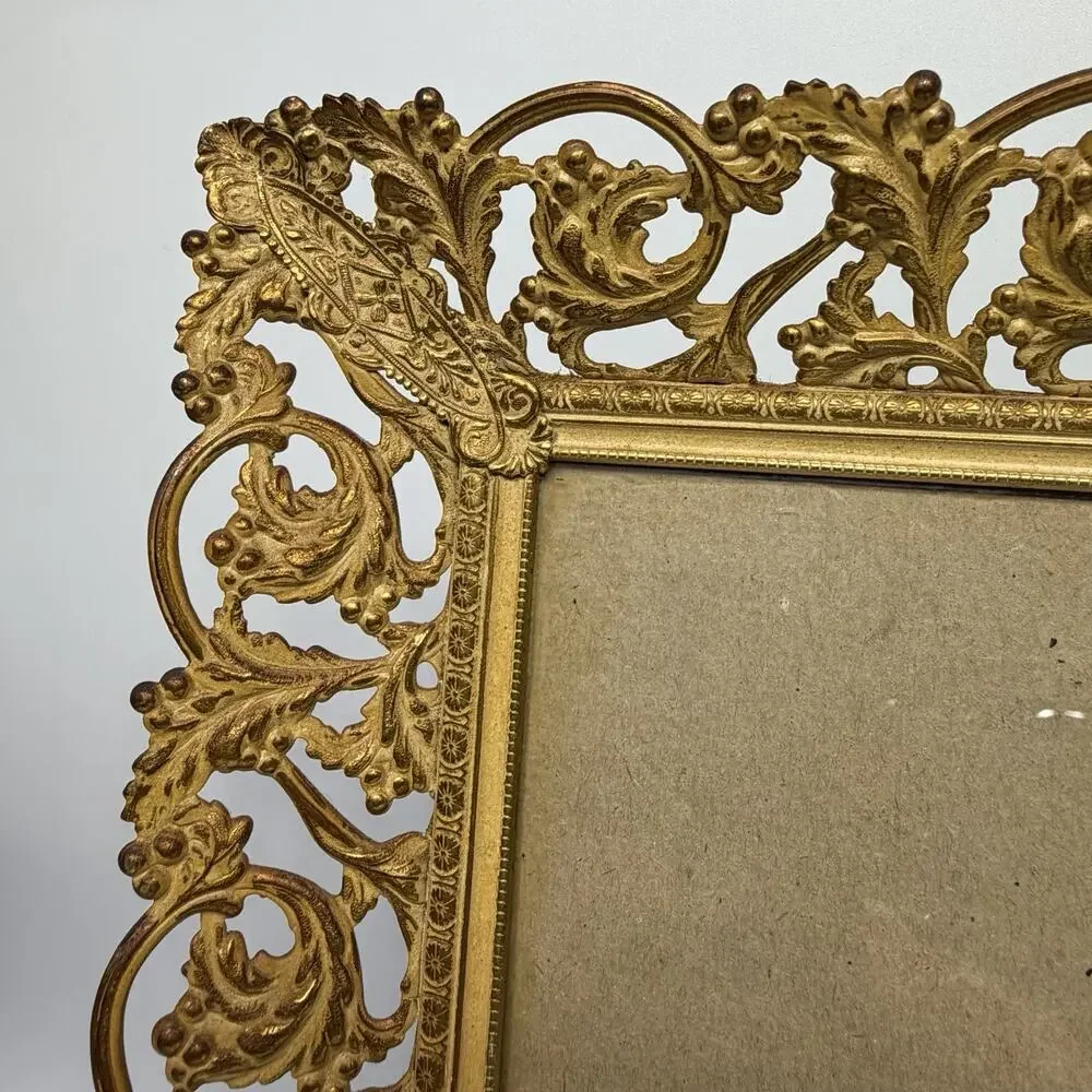 Vintage Gold Brass Filigree Leaf Floral Ornate Picture Frame 11x14